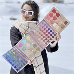 پالت-کامل-کتابی-ارایشی،-با-رنگبندی-متنوع-و-جذاب،-بهترین-گزینه-برای-هدیه-دادن-به-عزیزانتونه-