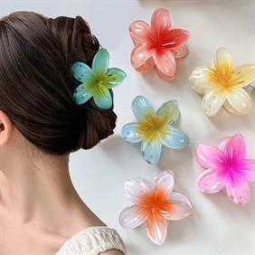 این-کلیپس-ها-ترندترین-کلیپس-های-بازار-هستن-که-توی-پینترست-هم-کلی-پخش-شده-و-زیبایی-بینظیری-به-موهاتون‌میده-